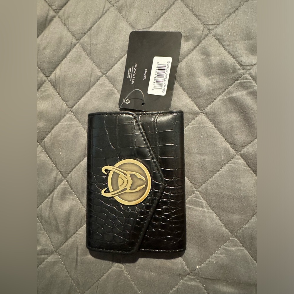 COPY - Bioworld Loki Bifold Wallet